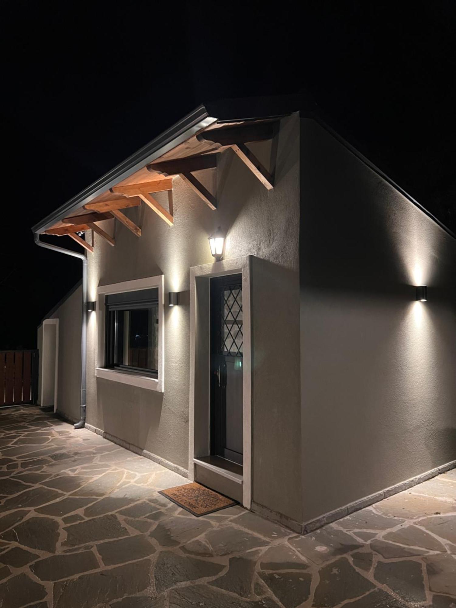 Maison d'hôtes Tovouno à Plaka  Extérieur photo
