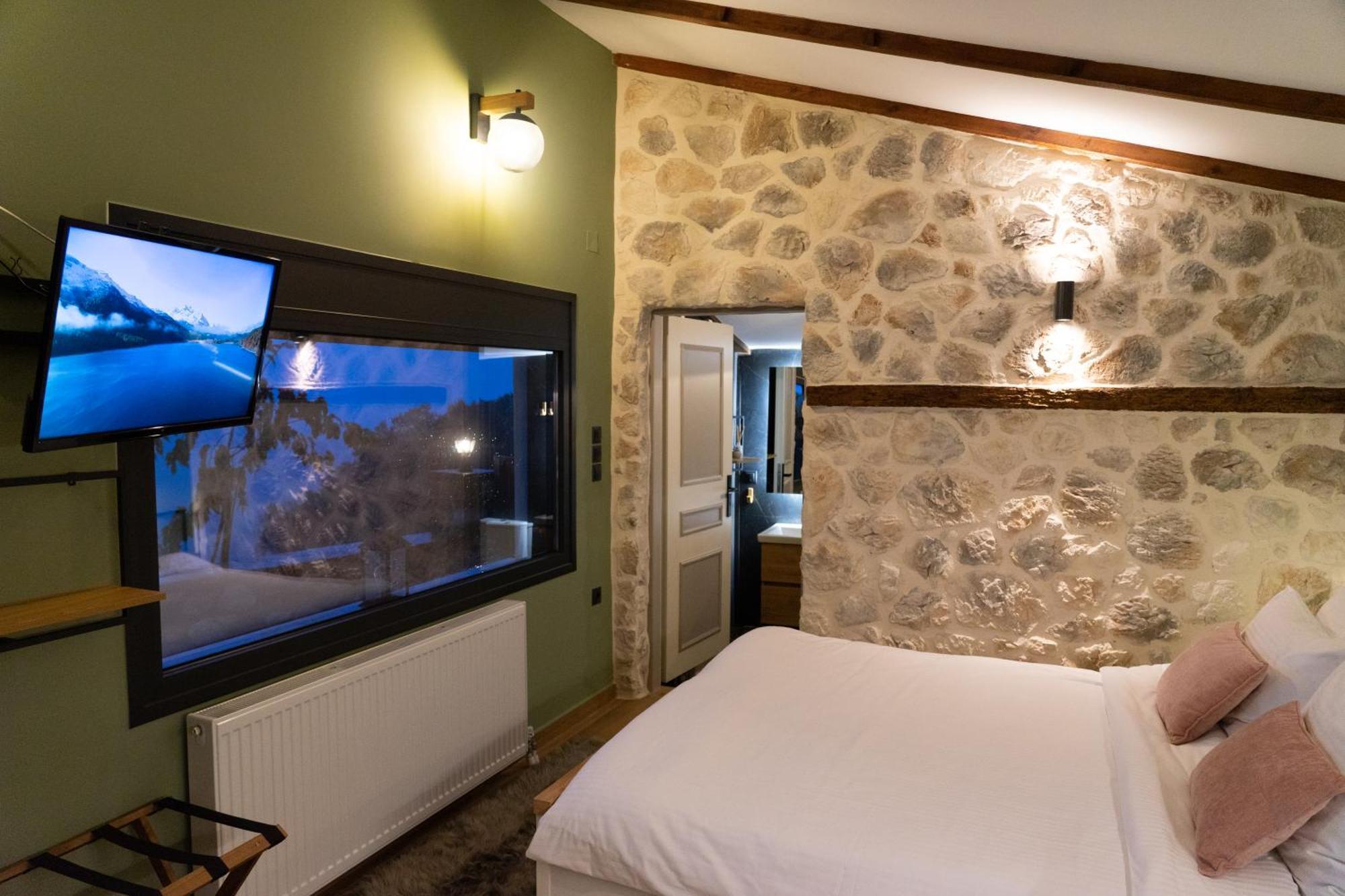 Maison d'hôtes Tovouno à Plaka  Extérieur photo